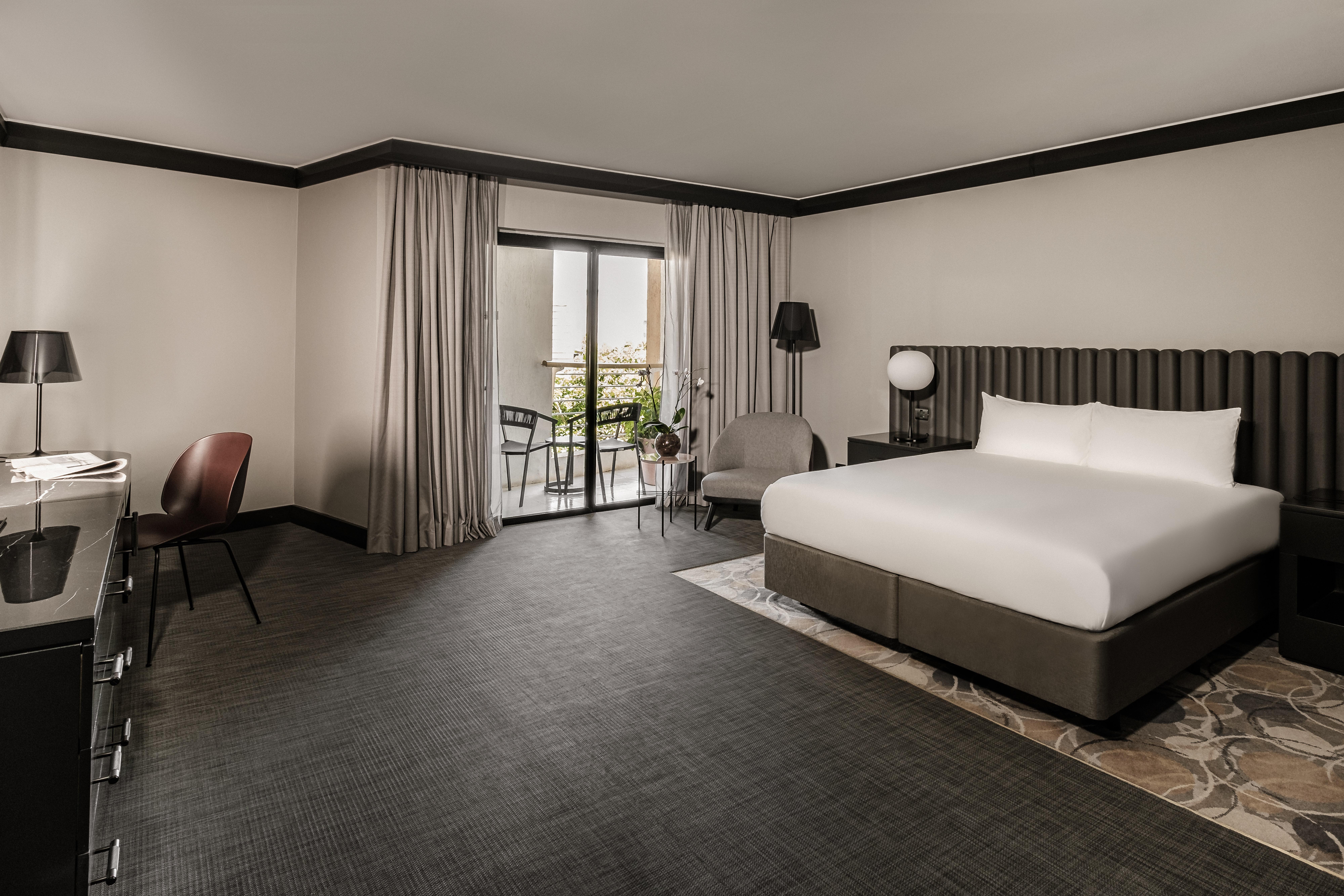 Intercontinental Malta By Ihg Hotel St. Julian's Exterior foto A guest room at the hotel