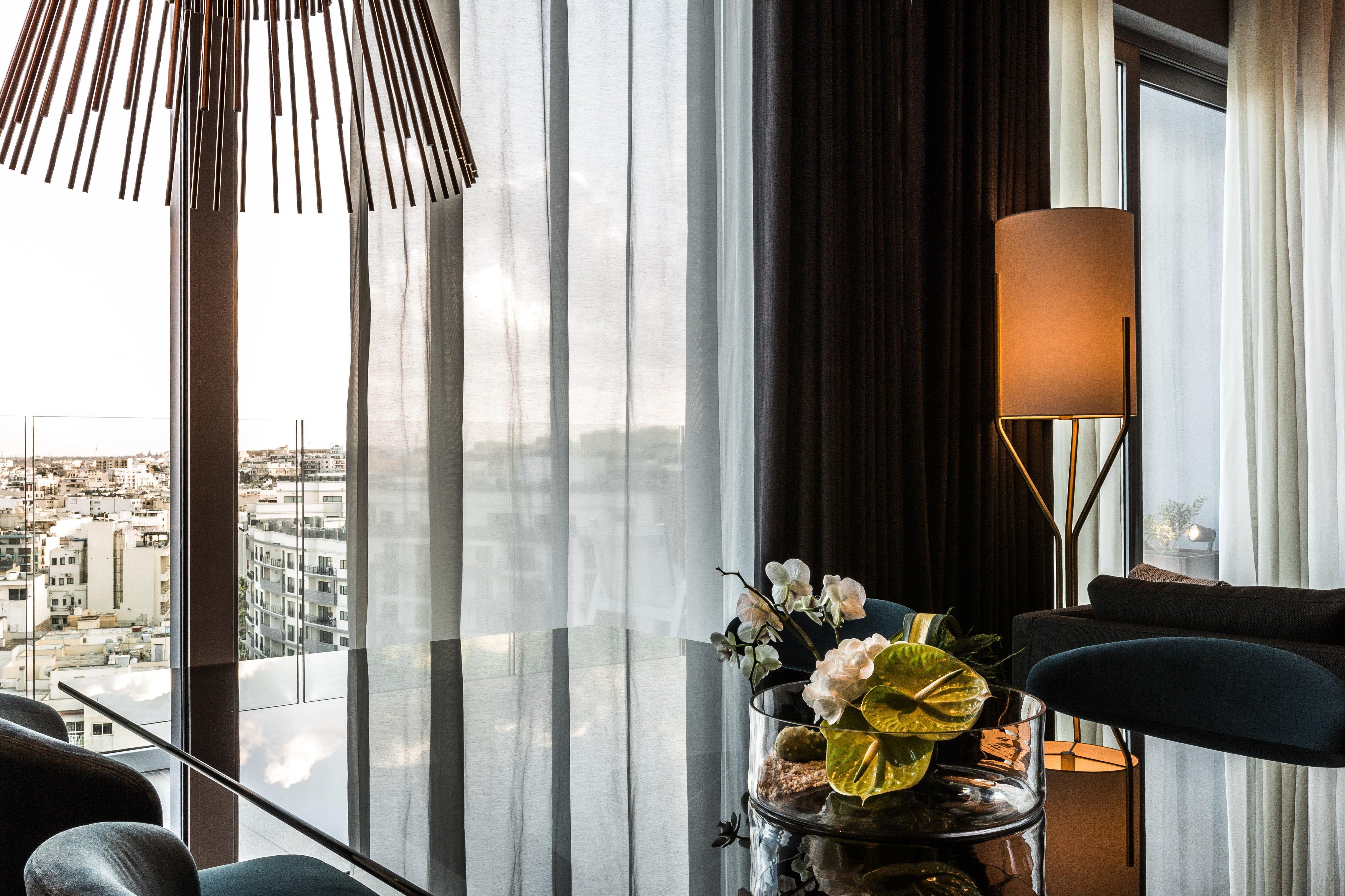 Intercontinental Malta By Ihg Hotel St. Julian's Exterior foto The View