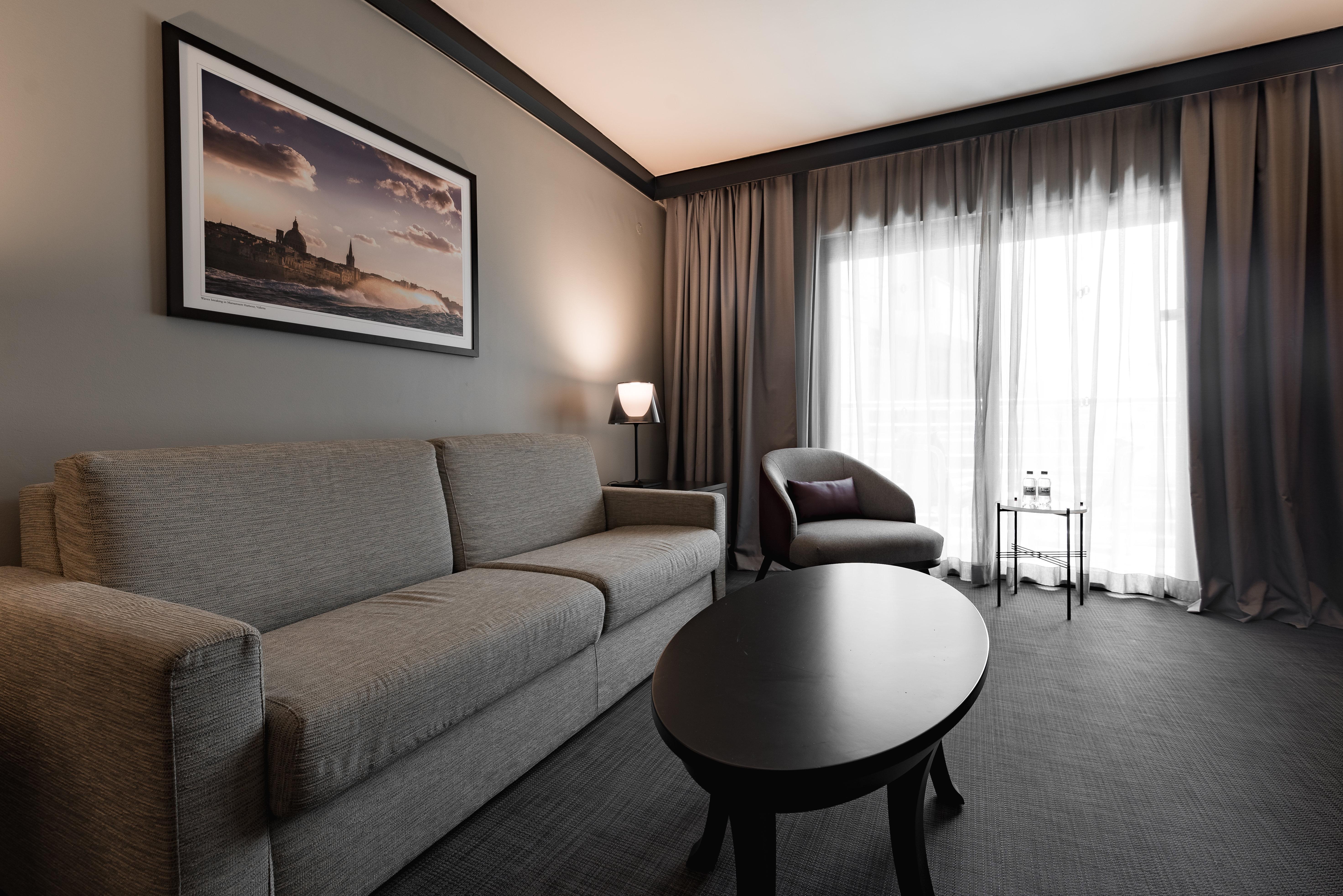 Intercontinental Malta By Ihg Hotel St. Julian's Exterior foto A 3D rendering of a living room