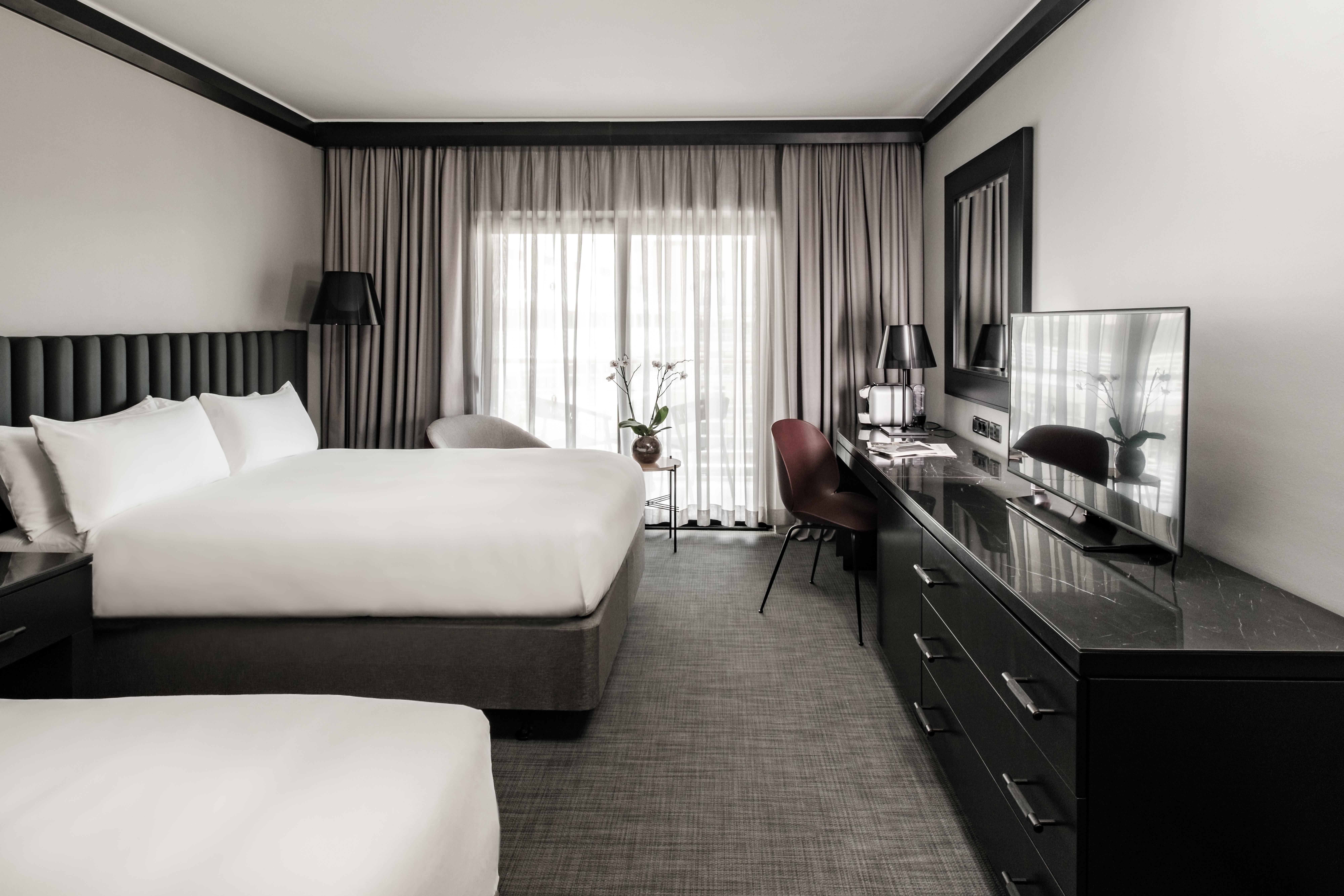 Intercontinental Malta By Ihg Hotel St. Julian's Exterior foto A guest room at the Hotel Zags